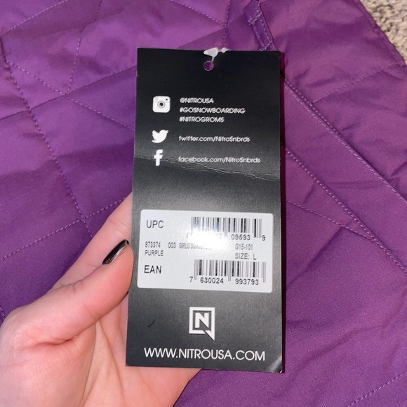 Brand New w/tags Girls Nitro jacket - Picture 9 of 10